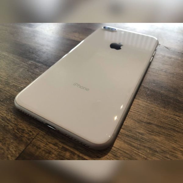 iPhone 8 Plus 256GB Silver - Refurbished - Image 4